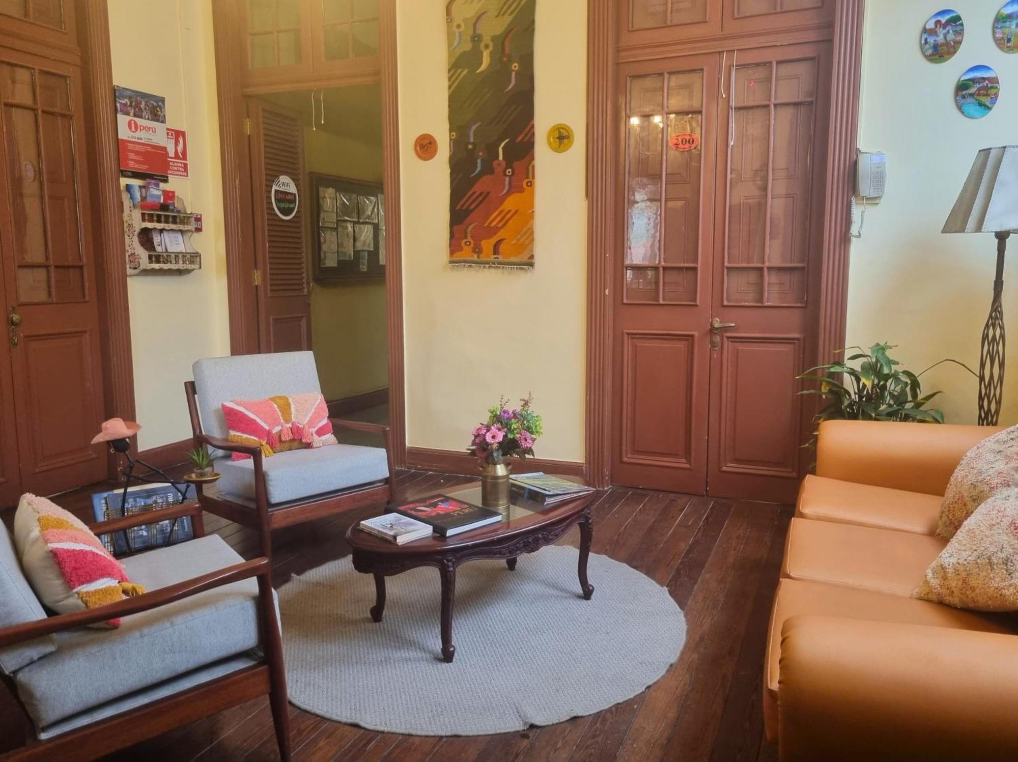 Wari Boutique Hotel 2*
